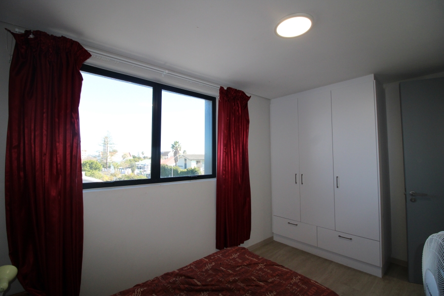To Let 2 Bedroom Property for Rent in Somerset West Western Cape